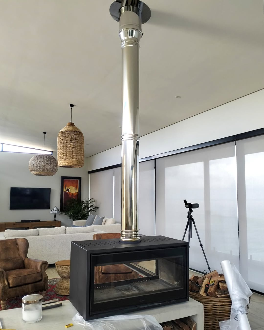 Lounge centerpiece